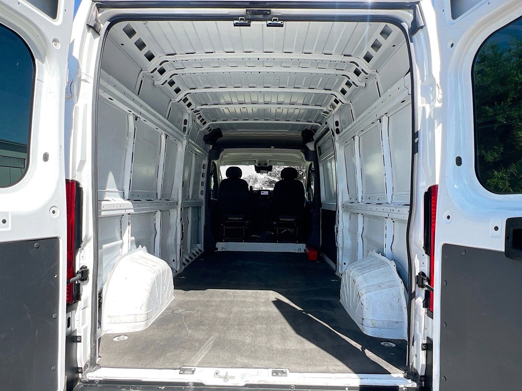 Used 2023 RAM ProMaster 2500 FWD image 35