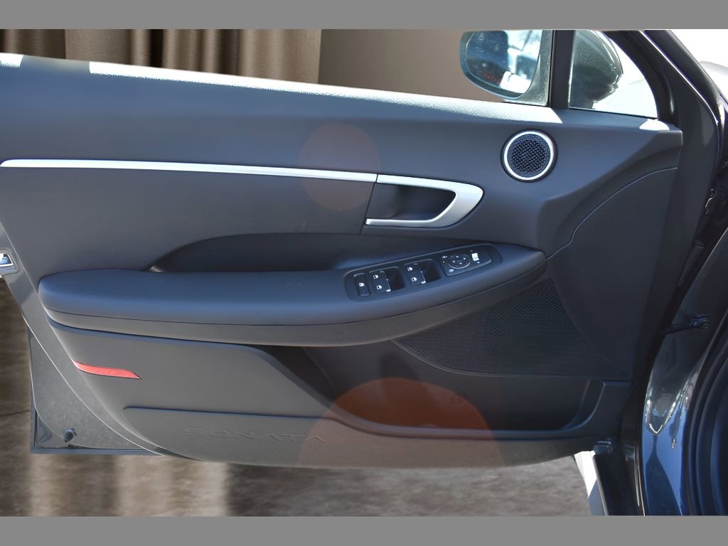 Used 2025 Hyundai Sonata SE image 16