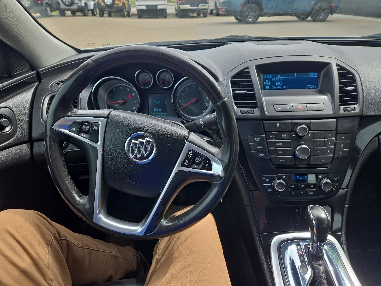 Used 2012 Buick Regal Leather FWD image 8