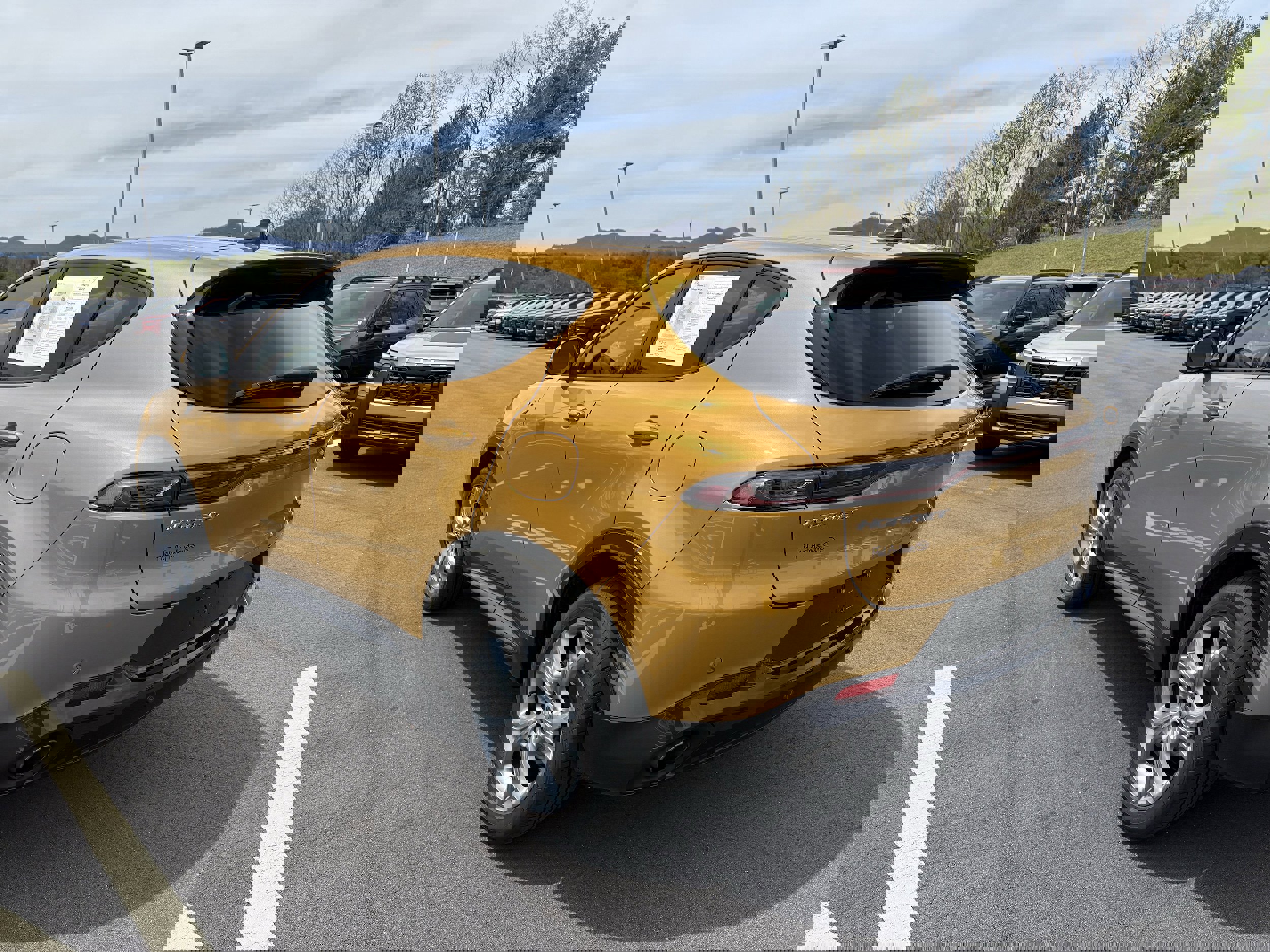 Used 2024 Dodge Hornet R/T Plus AWD/4WD image 12