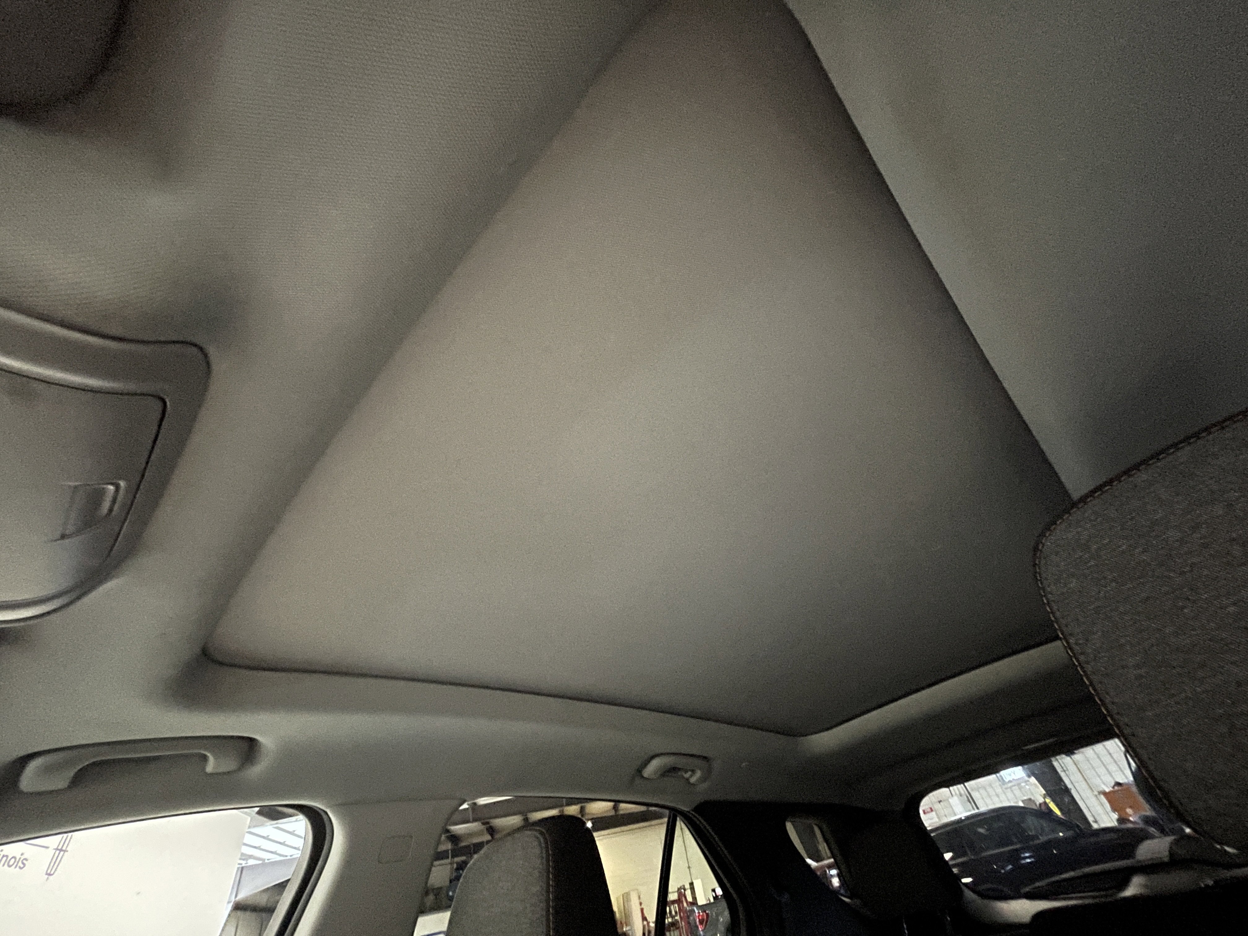 Used 2023 Chevrolet Equinox LT image 7