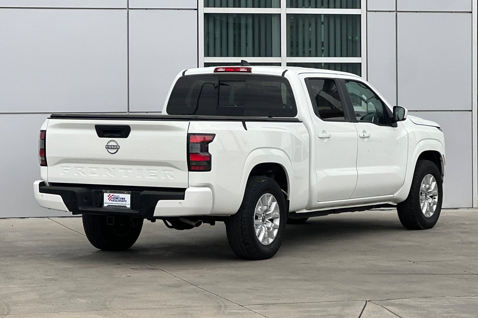 Used 2023 Nissan Frontier SV w/ Technology Package AWD/4WD image 4