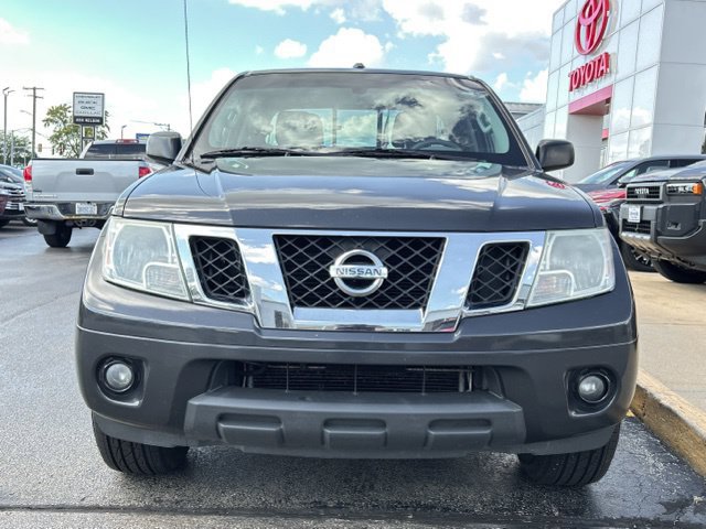 Used 2015 Nissan Frontier SV w/ SV Value Truck Package RWD image 2