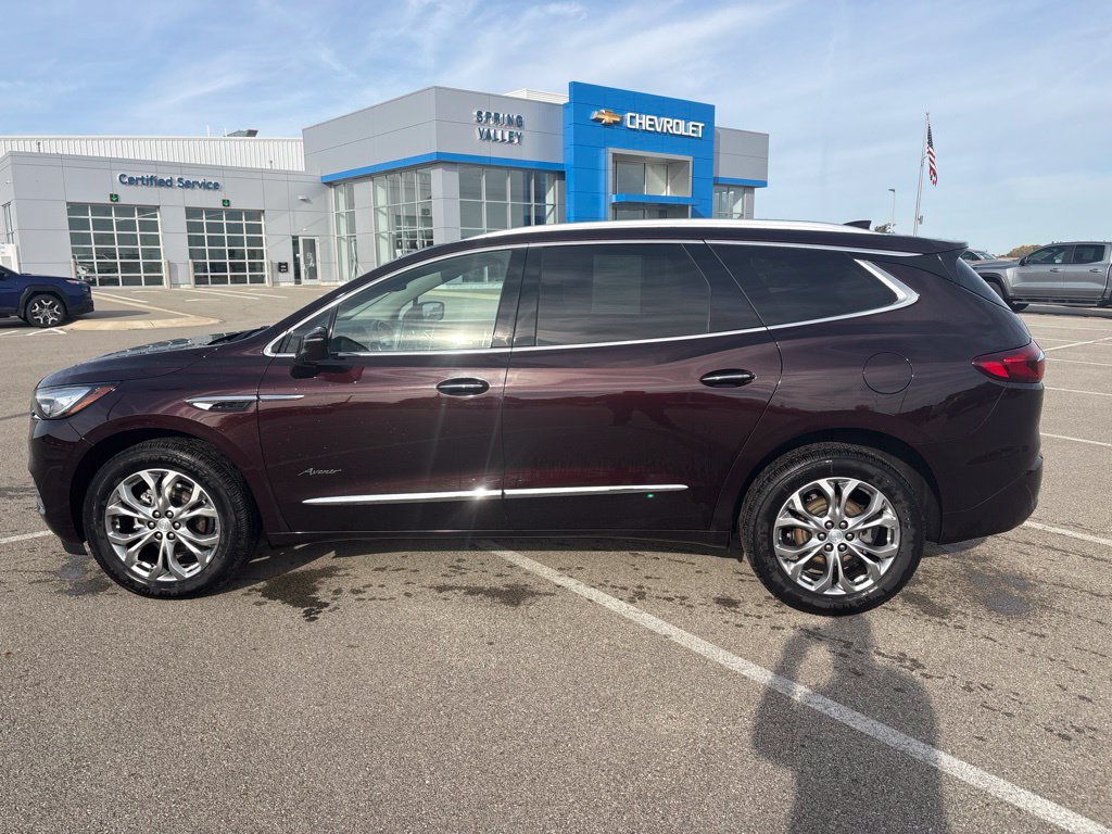 Used 2021 Buick Enclave Avenir w/ Avenir Technology Package AWD/4WD image 8