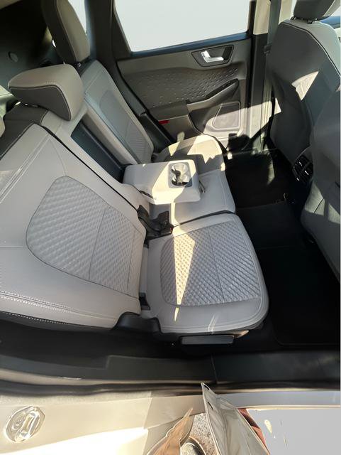 Used 2020 Ford Escape SE image 8