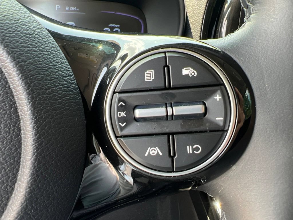 Used 2025 Kia Soul EX FWD image 20