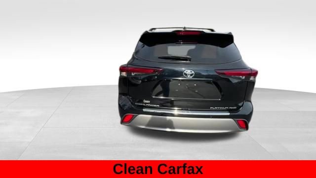 Used 2024 Toyota Highlander Platinum image 5