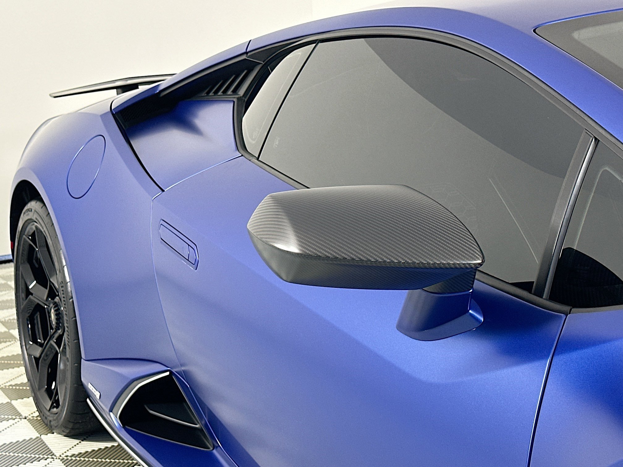 Used 2023 Lamborghini Huracan Tecnica image 28