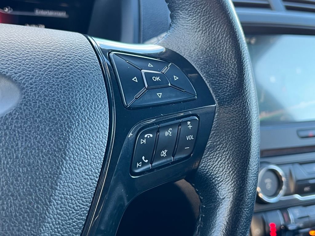 Used 2018 Ford Explorer XLT w/ Equipment Group 202A image 28