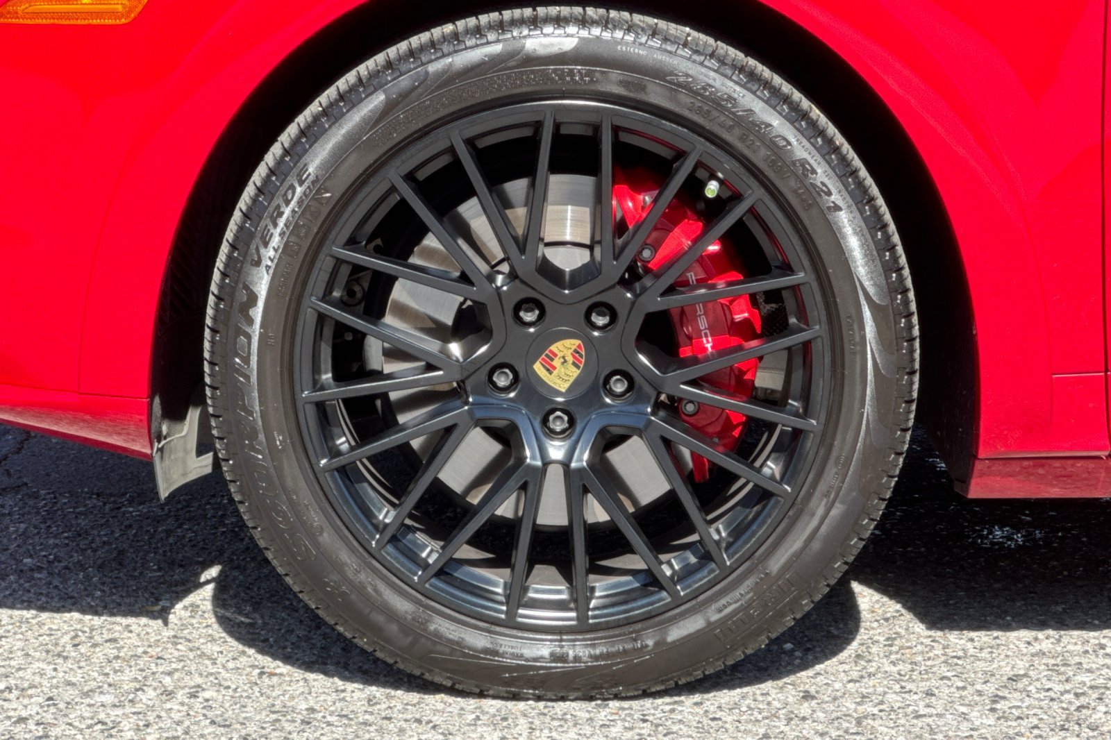 Used 2022 Porsche Cayenne GTS AWD/4WD image 27