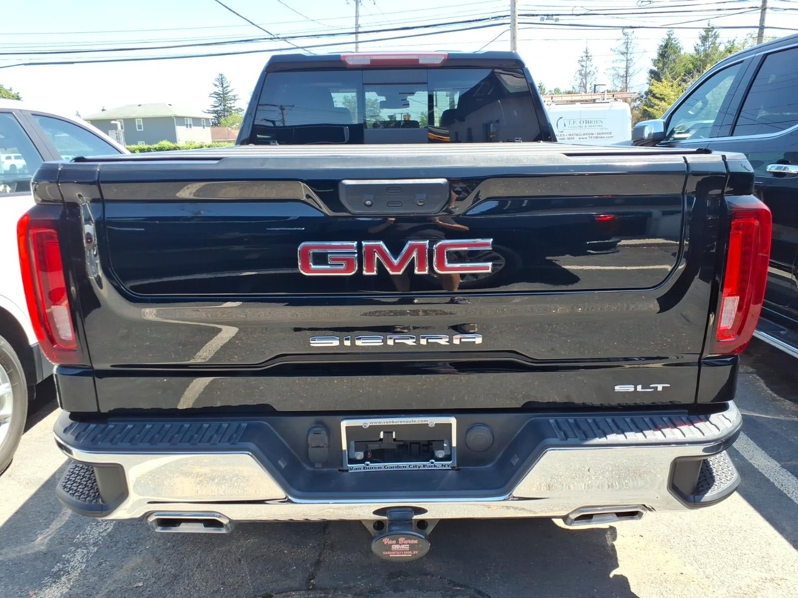 Used 2023 GMC Sierra 1500 SLT w/ SLT Premium Package AWD/4WD image 5