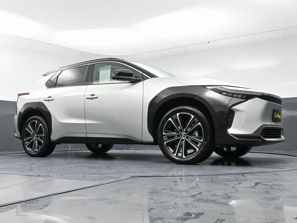 Used 2023 Toyota bZ4X Limited image 46