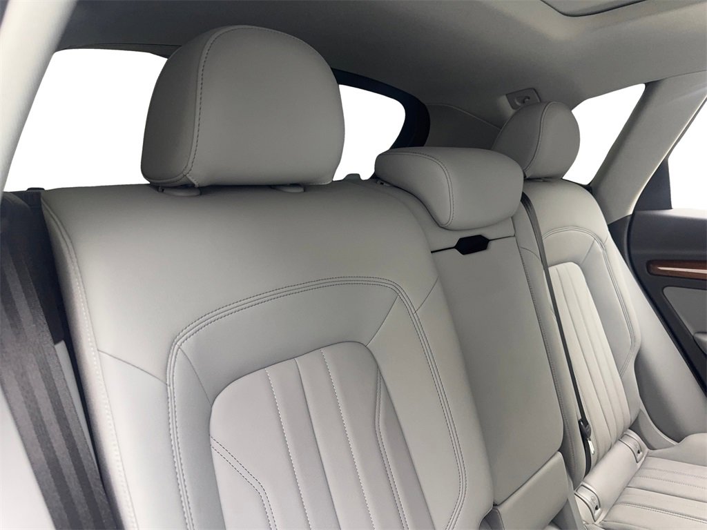 Used 2022 Audi Q5 2.0T Premium w/ Convenience Package image 41