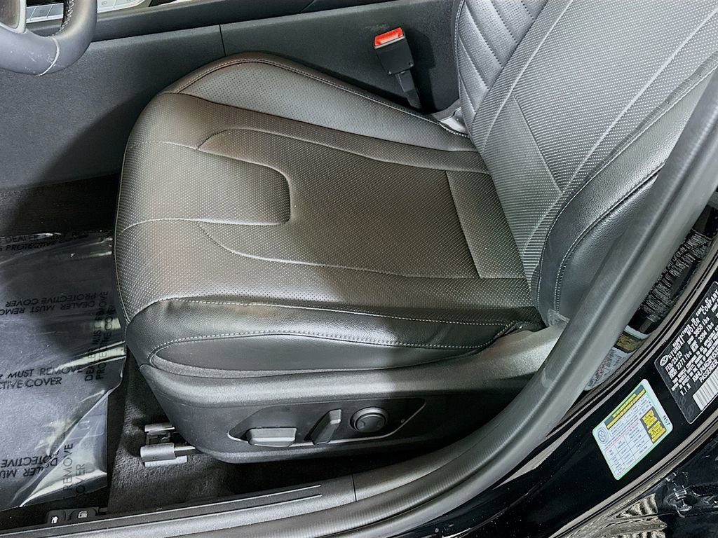Certified 2023 Hyundai Elantra Limited FWD image 25