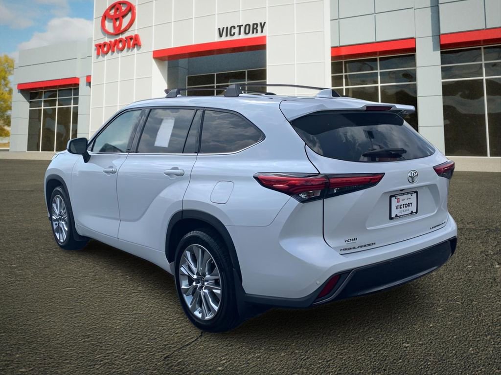 Used 2022 Toyota Highlander Limited image 5