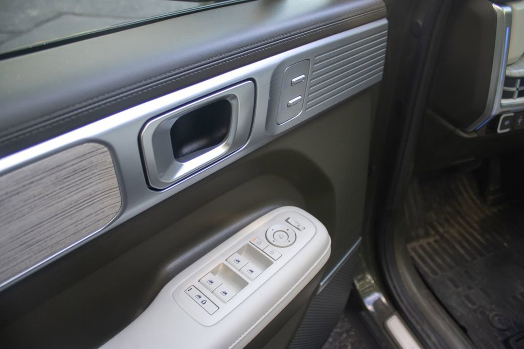 Used 2024 Hyundai Santa Fe Calligraphy image 8