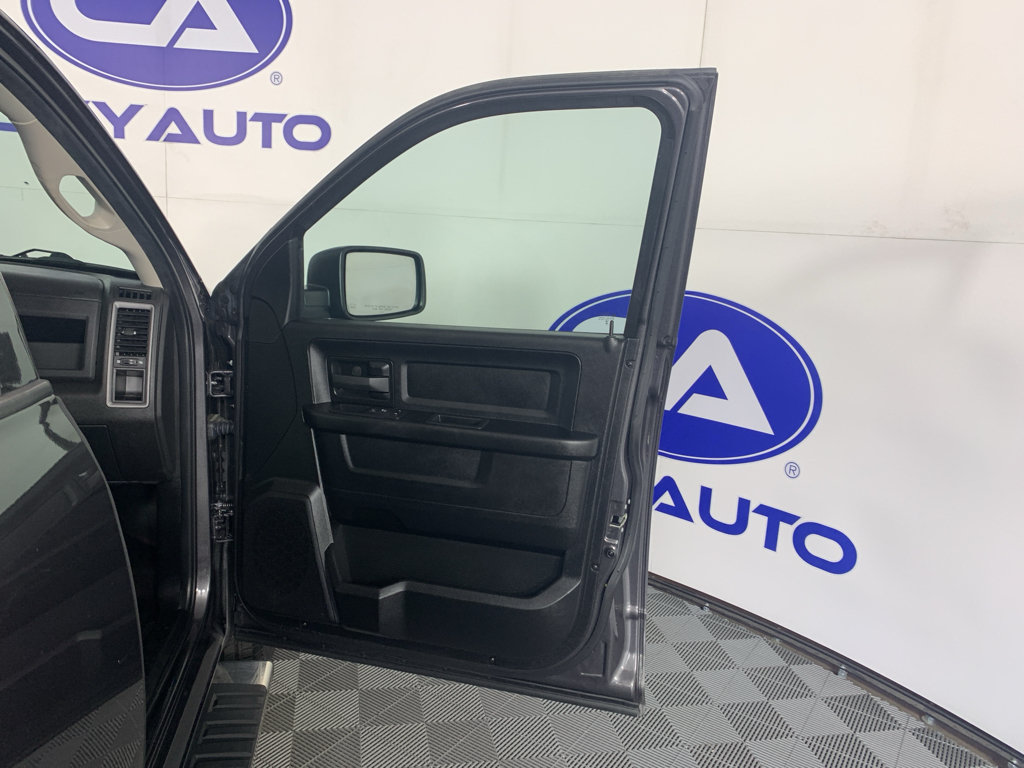 Used 2023 RAM 1500 Tradesman w/ Electronics Group RWD image 34