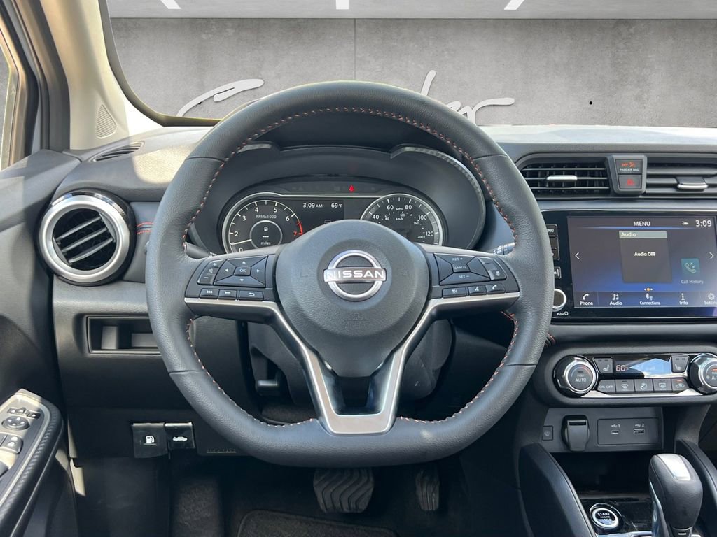 New 2025 Nissan Versa SR FWD image 21