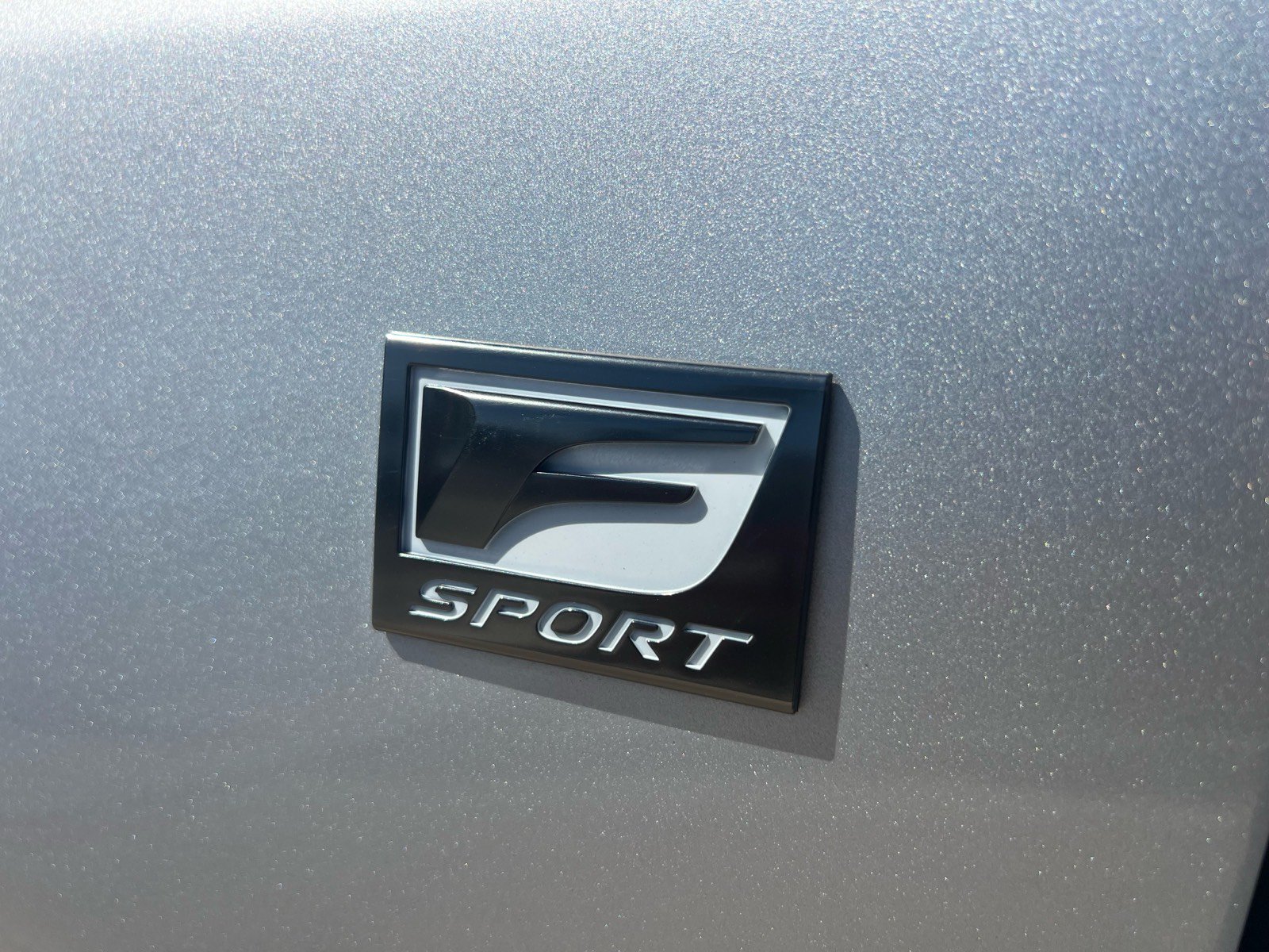 Used 2015 Lexus CT 200h w/ F Sport w/Nuluxe Interior FWD image 6