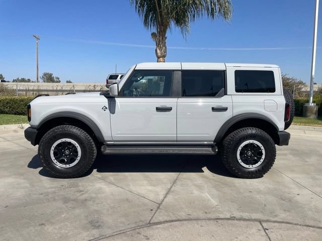 New 2026 Ford Bronco Outer Banks w/ Sasquatch Package AWD/4WD image 2
