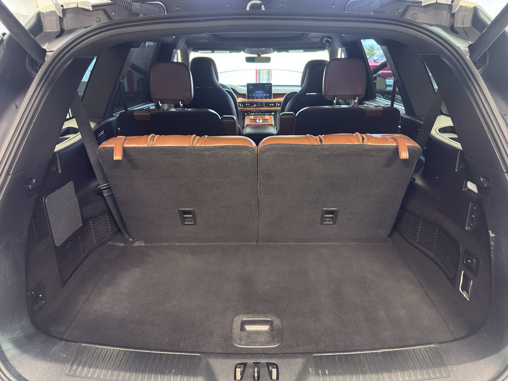 Used 2021 Lincoln Aviator Reserve AWD/4WD image 32