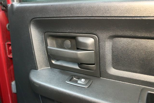 Used 2015 RAM 2500 Tradesman w/ Chrome Appearance Group image 13