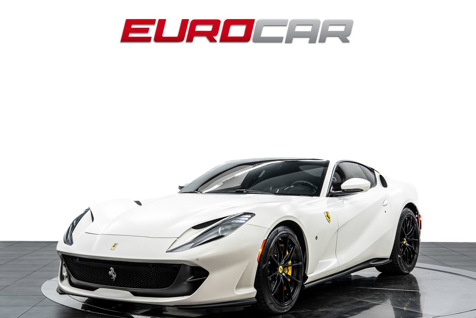 Used 2020 Ferrari 812 Superfast RWD image 1