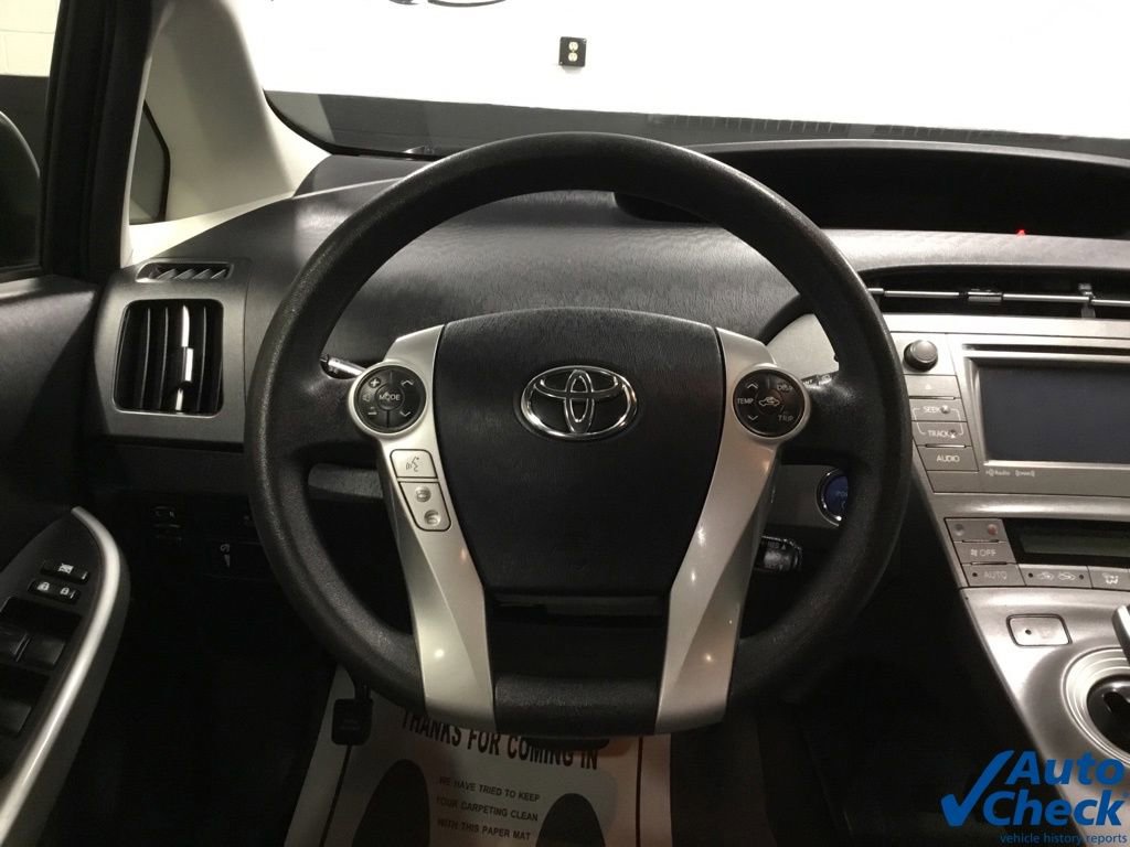 Used 2015 Toyota Prius Three w/ Solar Roof Package image 30
