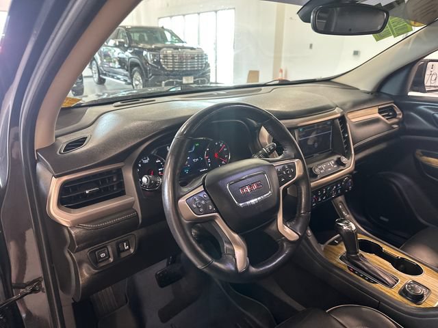 Certified 2017 GMC Acadia Denali w/ Technology Package AWD/4WD image 12