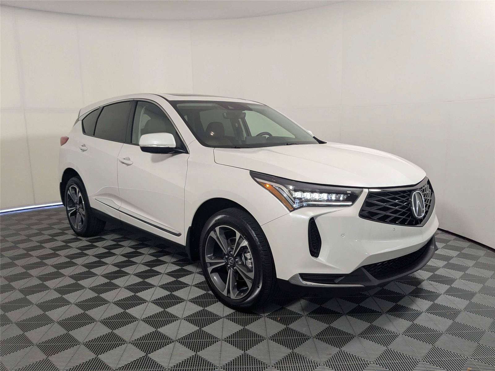 Used 2025 Acura RDX SH-AWD w/ Technology Package image 4