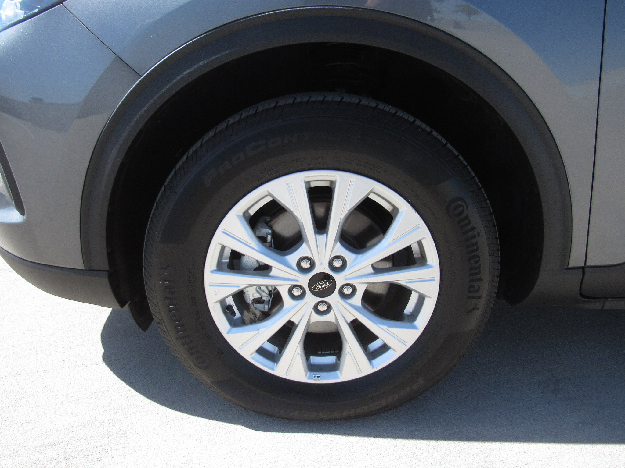 Used 2025 Ford Escape Active AWD/4WD image 4