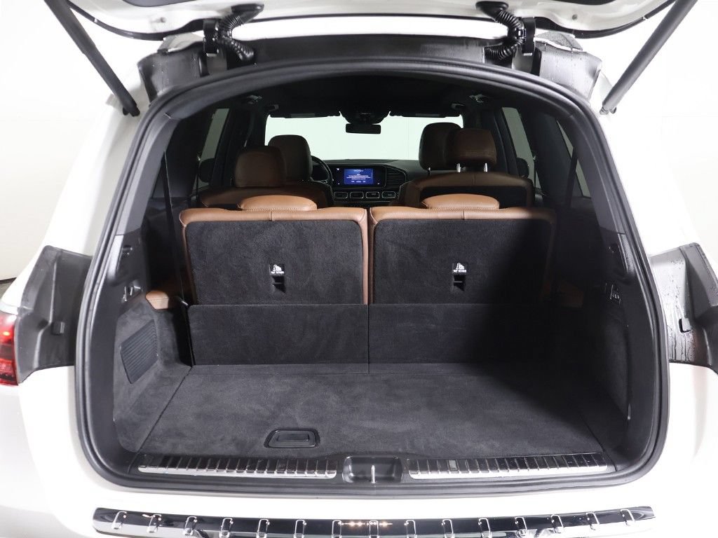 Used 2024 Mercedes-Benz GLS 450 4MATIC w/ AMG Line Exterior image 18