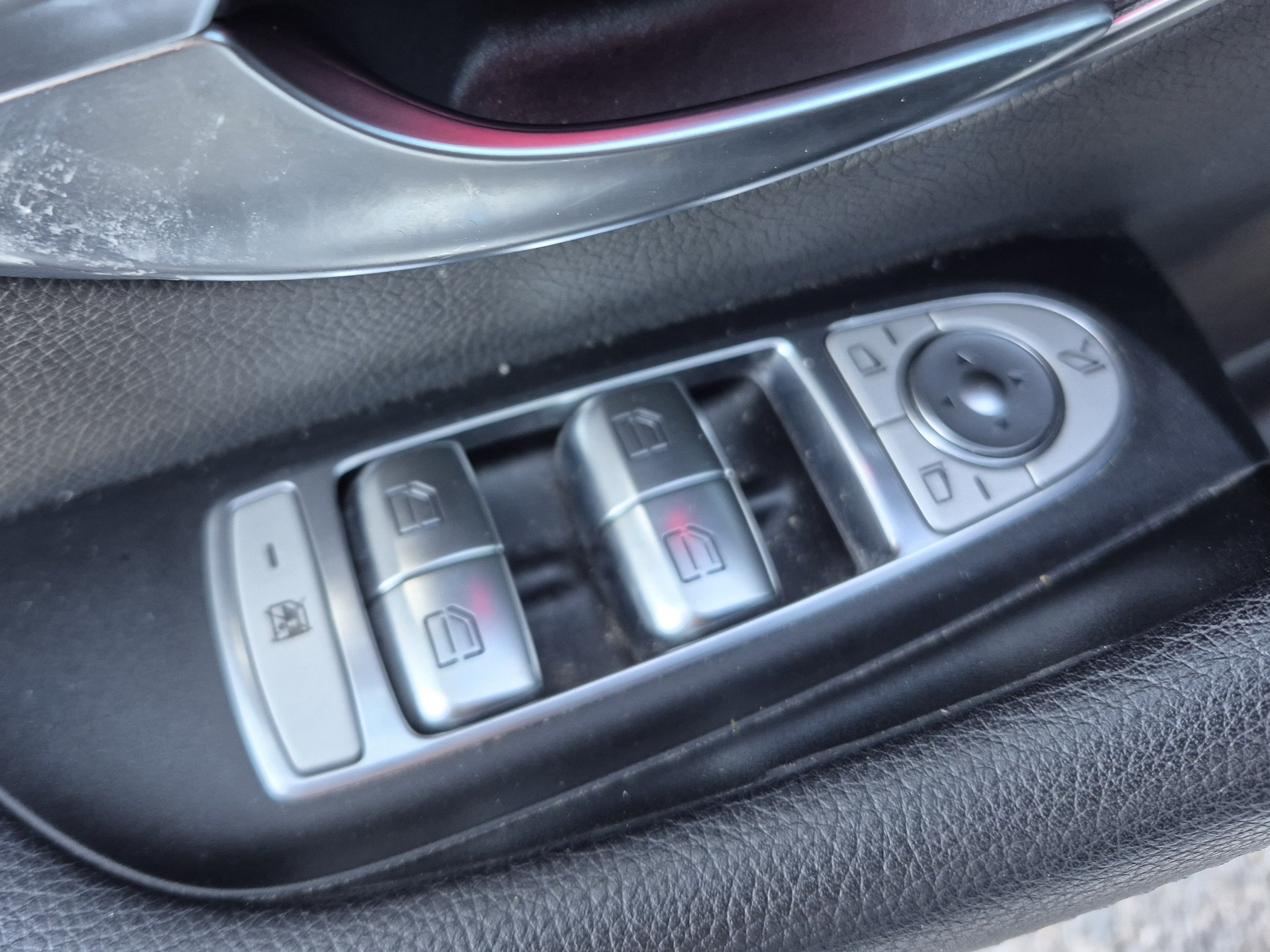 Used 2020 Mercedes-Benz E 350 4MATIC Sedan image 13