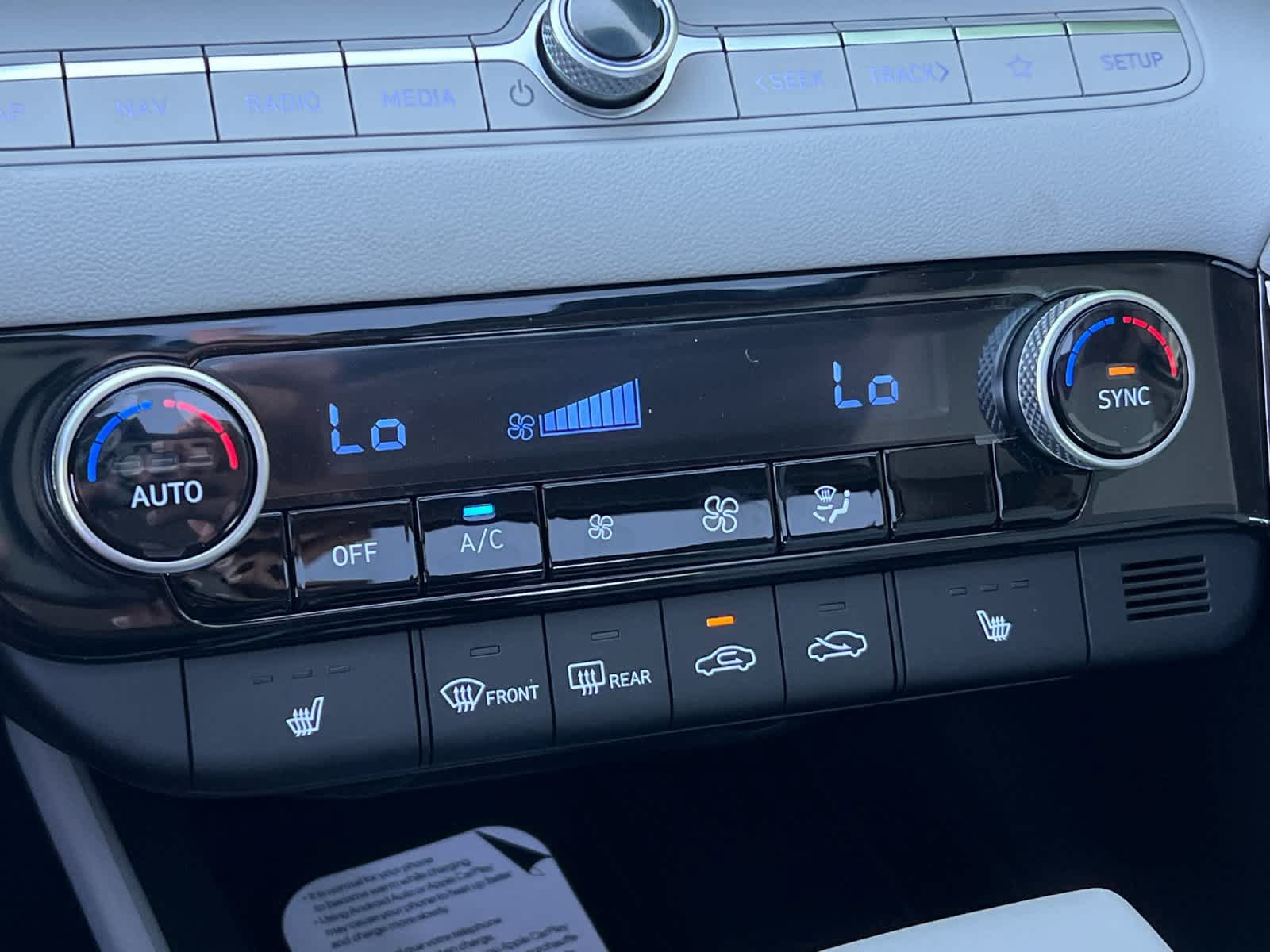 Certified 2026 Hyundai Elantra Limited FWD image 21