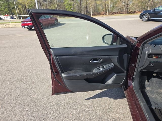 Used 2025 Nissan Sentra SV image 12