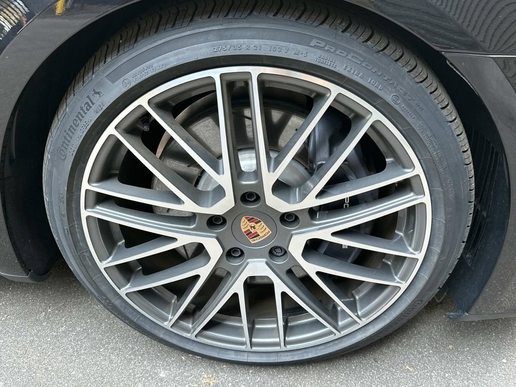 New 2025 Porsche Panamera 4 image 10