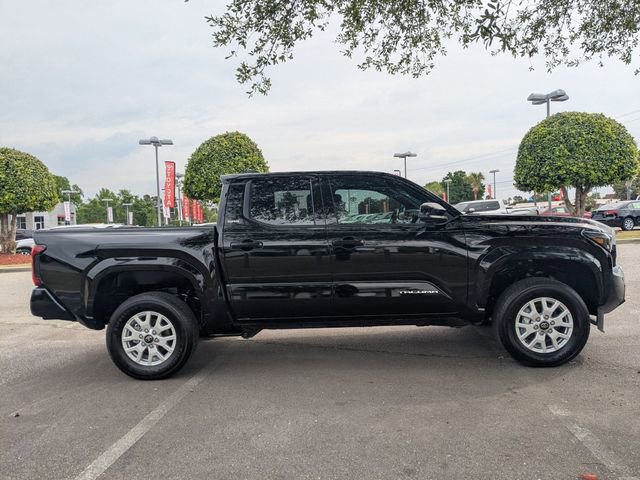 Certified 2025 Toyota Tacoma SR5 AWD/4WD image 2