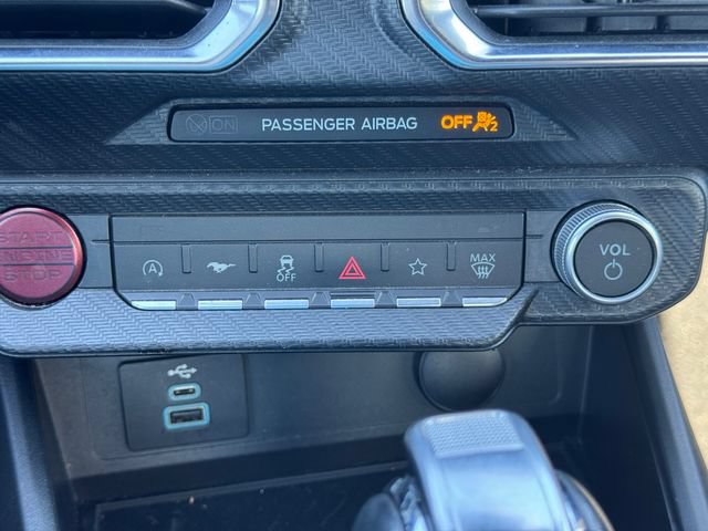 Used 2025 Ford Mustang Premium RWD image 31