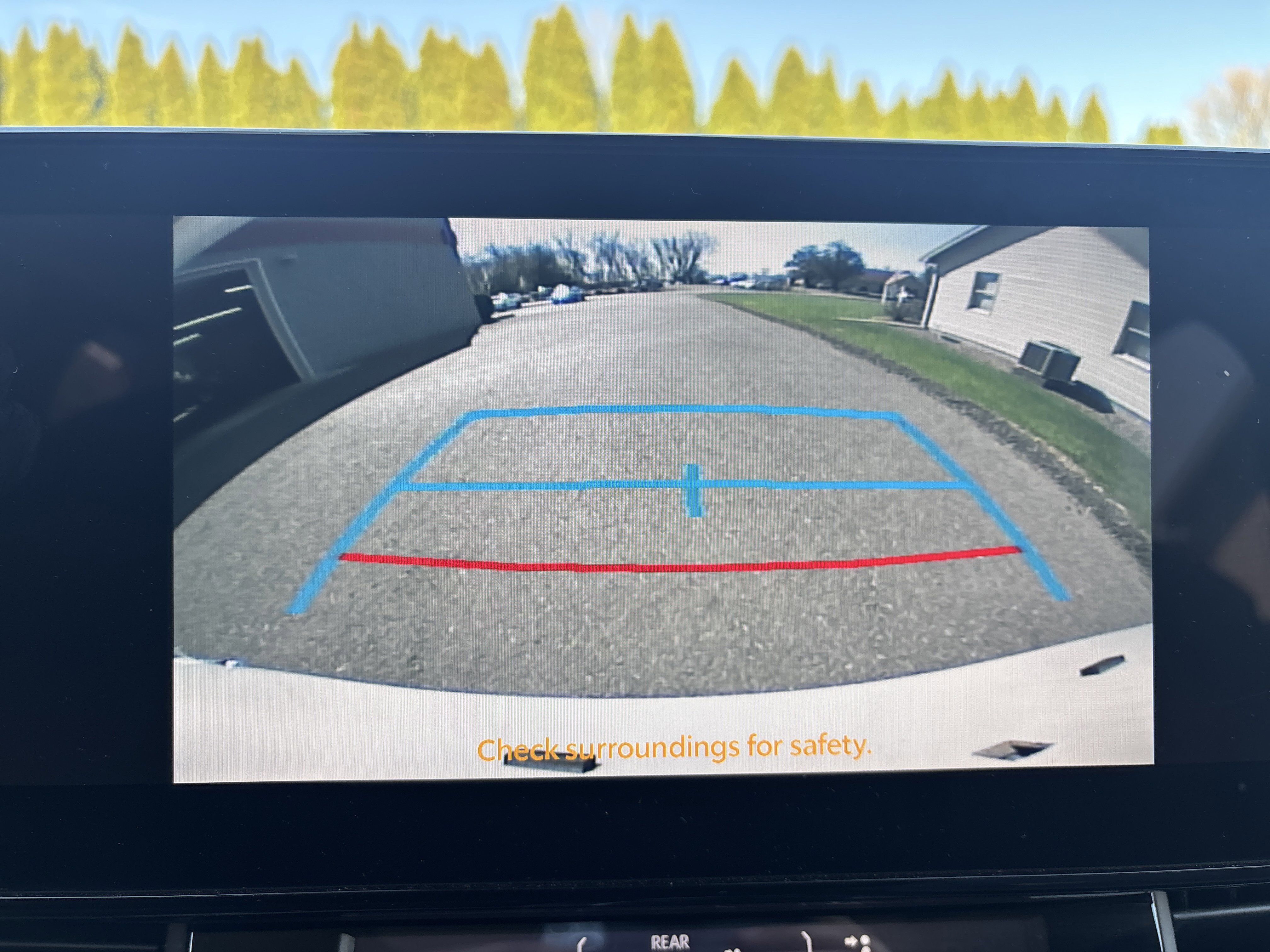 Used 2025 Toyota Sienna XLE image 28