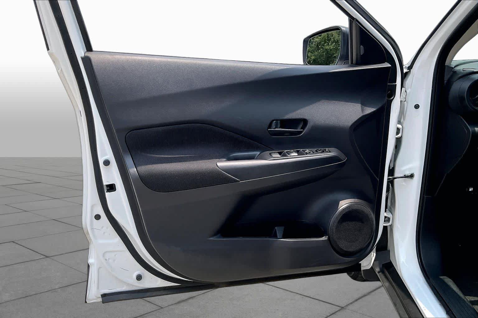 Used 2024 Nissan Kicks S FWD image 21