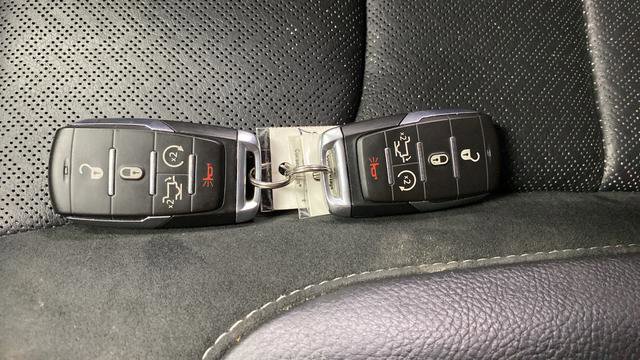 Used 2020 RAM 1500 Laramie AWD/4WD image 21