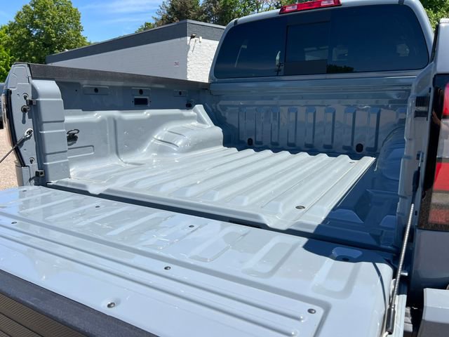 Used 2024 Nissan Frontier PRO-4X w/ Off-Road Protection Package AWD/4WD image 9