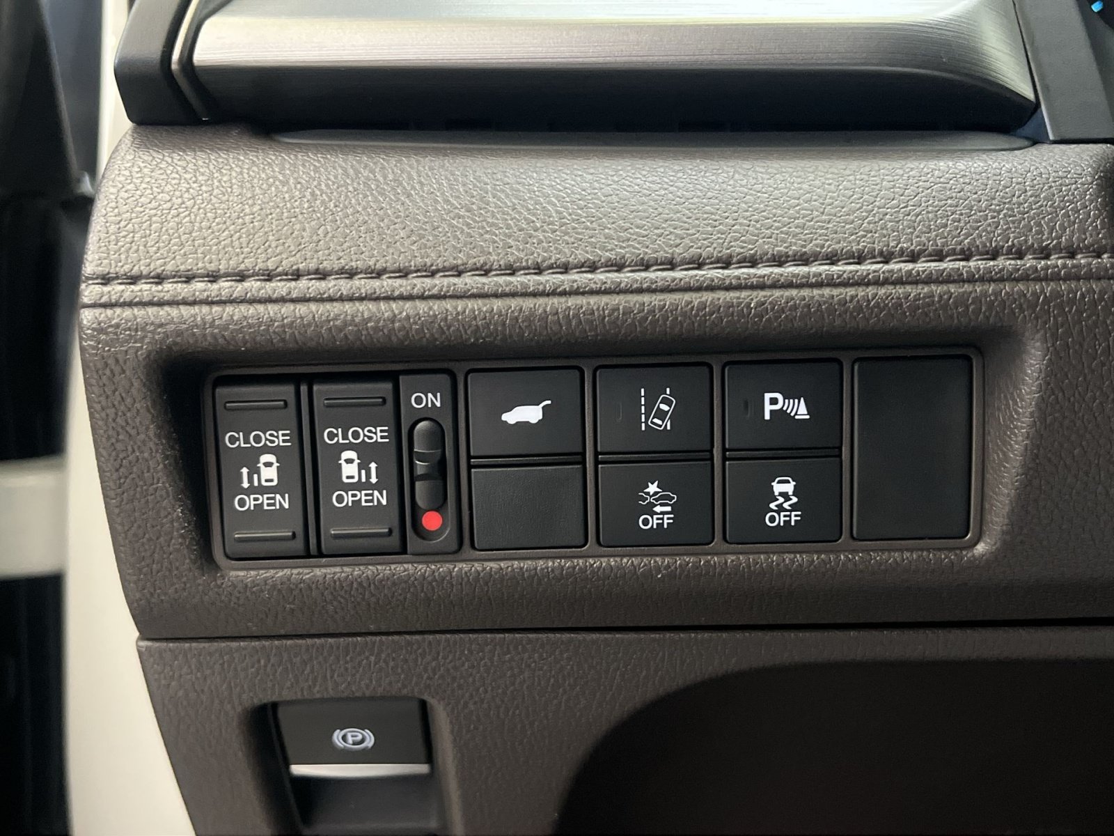 Used 2018 Honda Odyssey Touring image 38