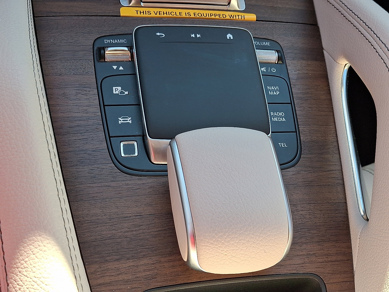 Certified 2026 Mercedes-Benz GLE 350 4MATIC image 24