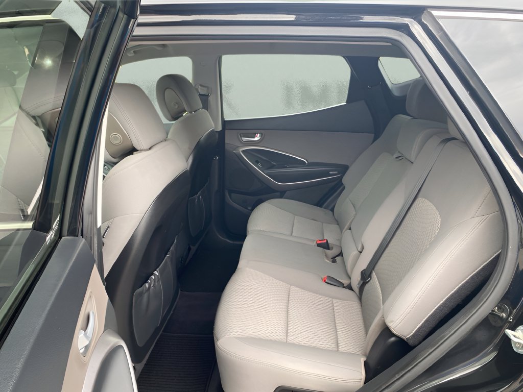 Used 2015 Hyundai Santa Fe Sport FWD image 12