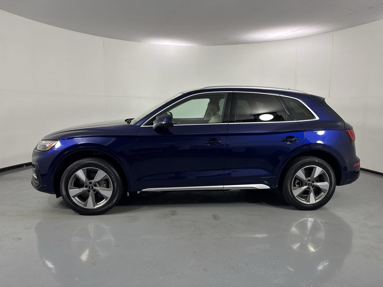 Used 2023 Audi Q5 2.0T Premium w/ Convenience Package AWD/4WD image 30