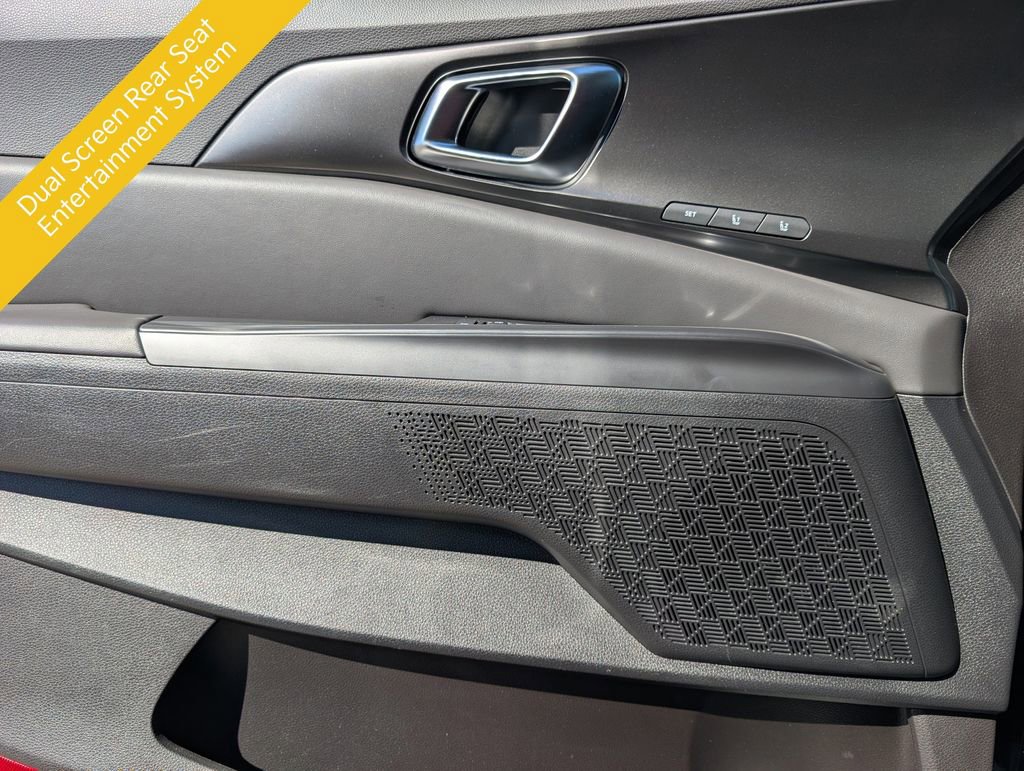 Certified 2025 Kia Carnival SX image 17