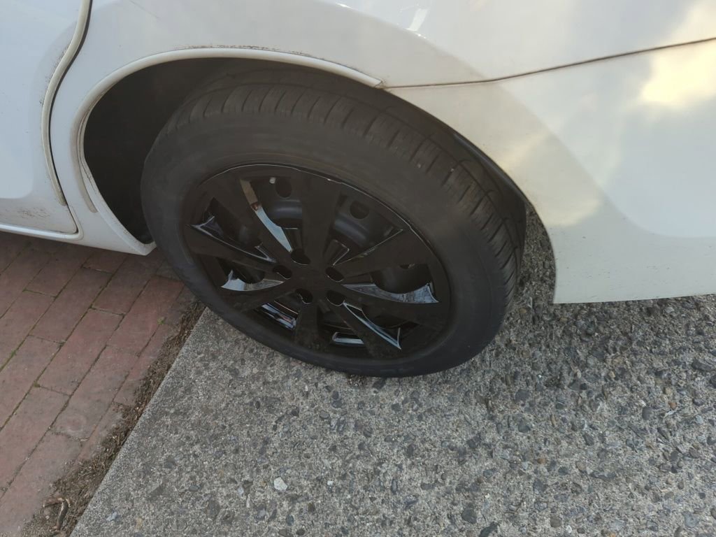 Used 2016 Toyota Corolla LE image 5