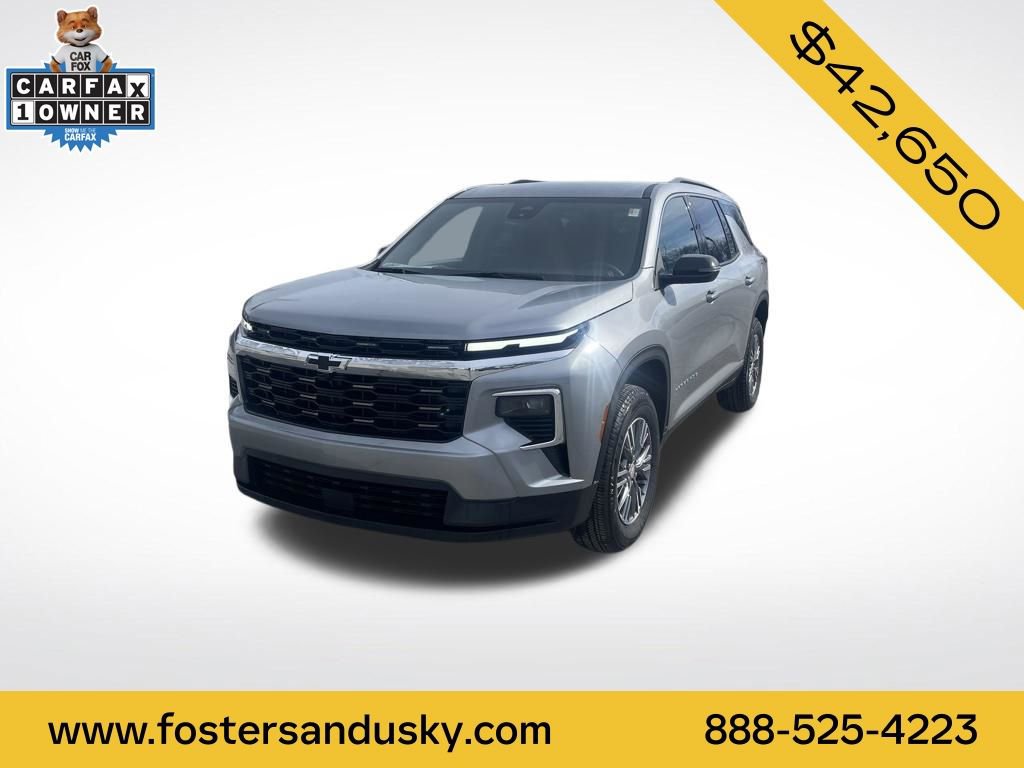Used 2025 Chevrolet Traverse LT w/ LPO, Floor Liner Package AWD/4WD image 1