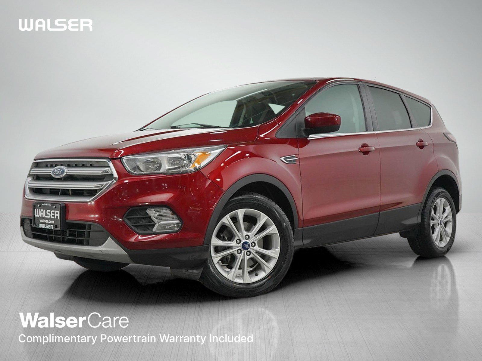 Used 2017 Ford Escape SE w/ SE Cold Weather Package FWD image 1